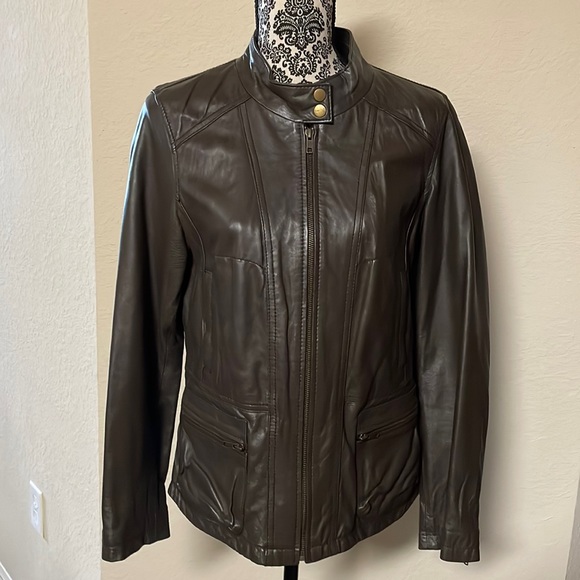 Rezrekshn by Esther Chen Jackets & Blazers - Rezrekshn by Esther Chen women’s leather jacket Sz M